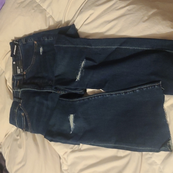 Jeans - Picture 2 of 3